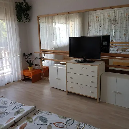 Konukevi Ezusthold Vendeghaz Siofok